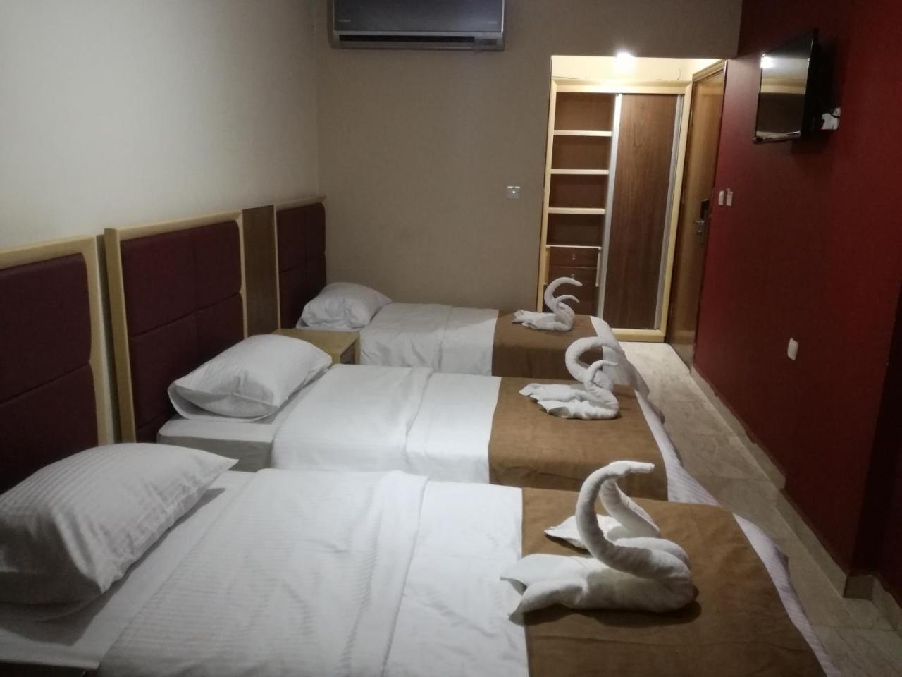 The Yacht Hotel Akaba Kültér fotó