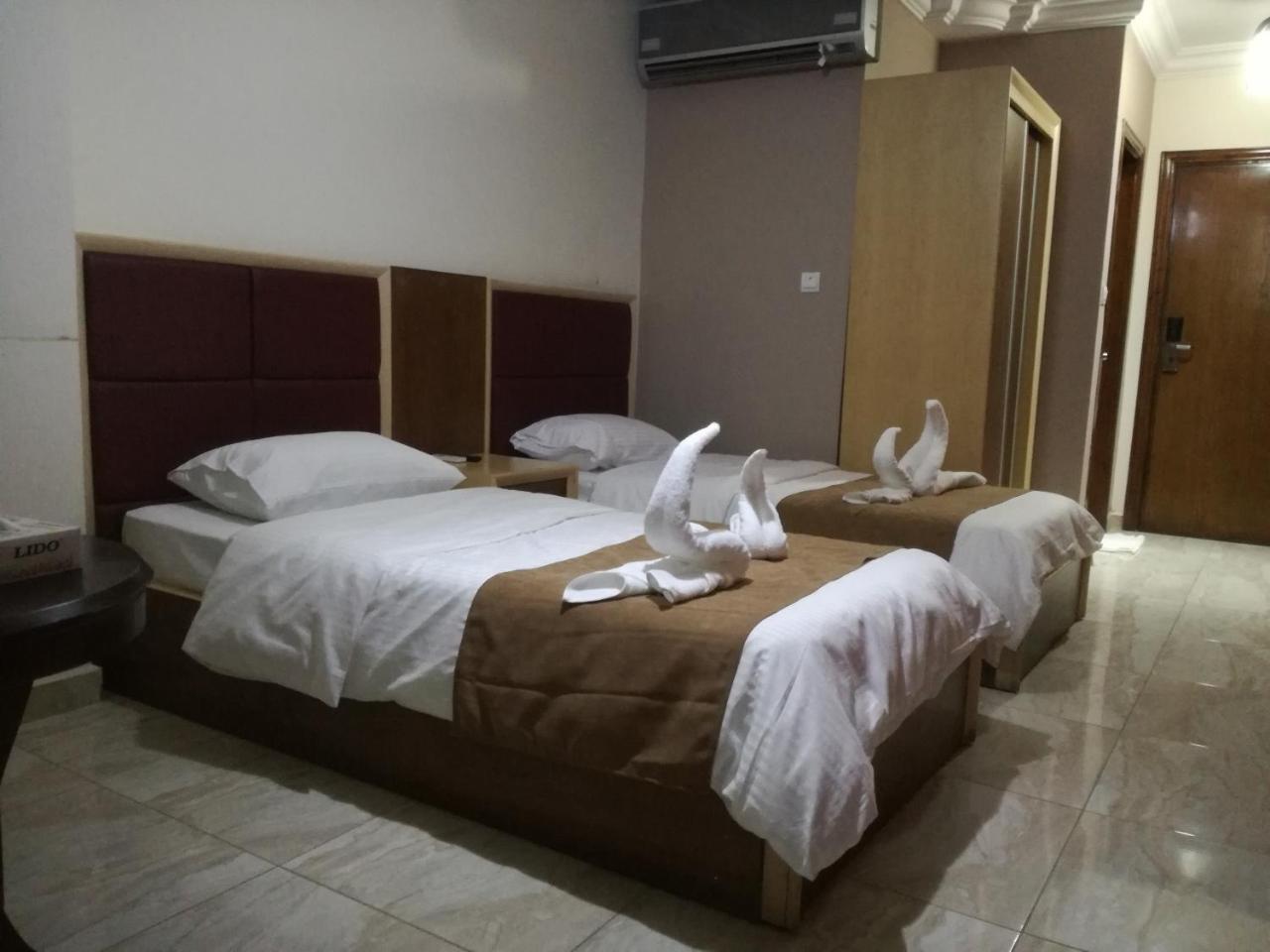The Yacht Hotel Akaba Kültér fotó